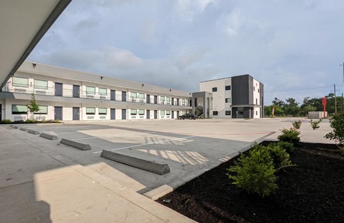 Jacinto City Hotel | Crystal Inn