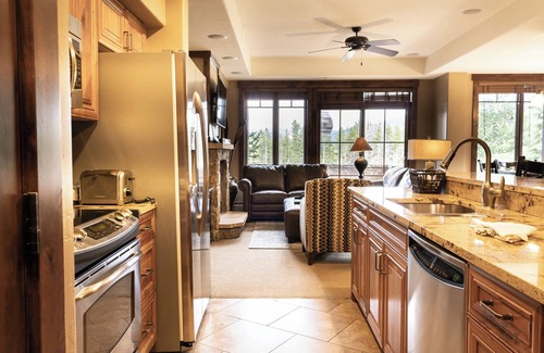 Breckenridge Apartment | Crystal Peak Lodge by Summit County Mountain Retreats