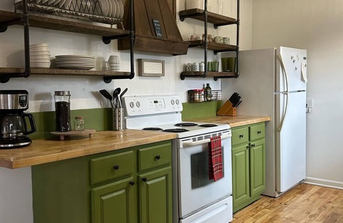 Beulah Cabin | Crystal View Farmhouse. Spacious home 2 blocks from town and lake access!