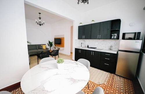 Sagrado Corazon Apartment | CS1- Immaculate Colonial Villa with King Bed, Generator & Private Parking