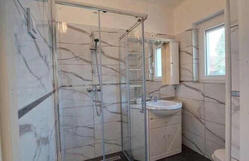 Zsorifurdo Apartment | Csalogány 19 Apartman