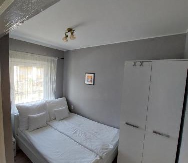 Zsorifurdo Apartment | Csalogány 19 Apartman