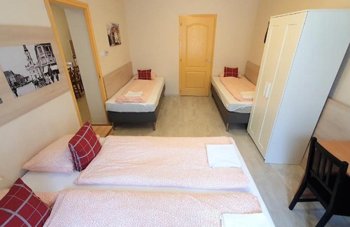 Kecskemet Apartment | Csalogány Apartman