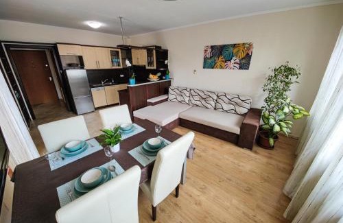 Veszprem Apartment | Csendes békés belvárosi lakás, nagy terasszal