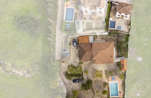 Jimera de Libar House | Cubo's Casa Rural Los Lirios & Albahaca del Libar