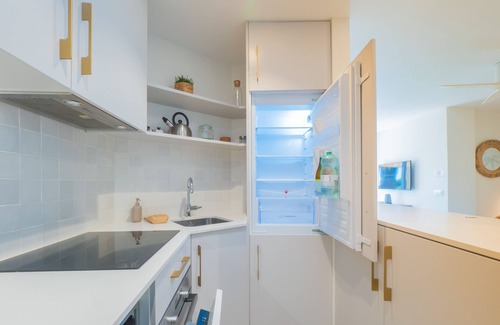 Cabopino Apartment | Cubo's Estudio Cabopino Port & Parking/close to beach/free wifi/community pool