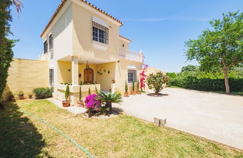 Coin Cottage | Cubo's Los Cipreses /private pool /free wifi