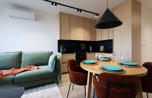 Bydgoszcz Apartment | Cuero Stylowy Apartament Centrum Bydgoszczy Dla 5 os b