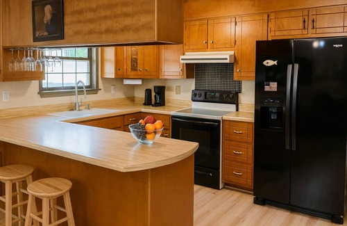 Monteagle House | Cumberland Forest Cottage - Quiet & Sizable Back Yard!