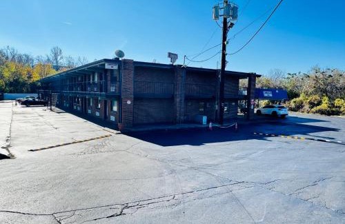 Talbot's Corner Hotel | Cumberland Inn Near Downtown - Nashville, TN