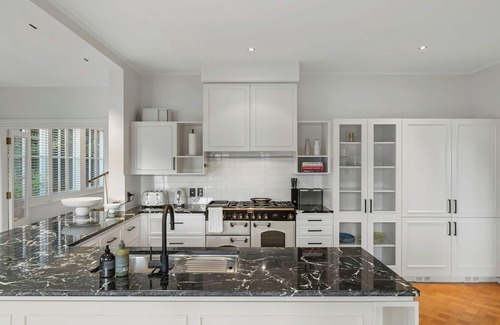 Auckland Villa | Curated for the discerning, designed and catered to transcending an unforgettable experience.