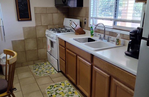 Apache Junction House | CURRENTLY AVAILABLE FOR NOVEMBER/DECEMBER 2025 Clean, quiet home Apache Junction