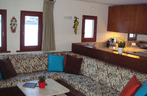 La Punt-Chamues-ch Apartment | Curtins-Sassella 2