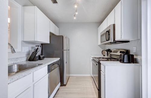 Milwood Apartment | Cushy 2BD Apt | Austin Texas