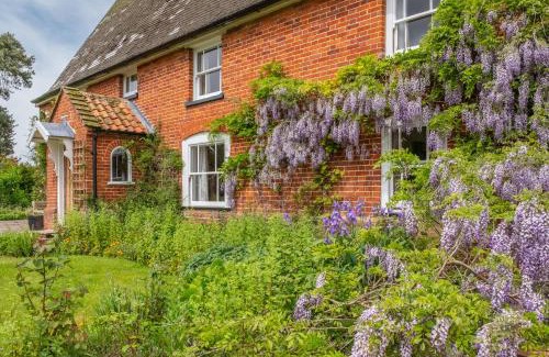 East Dereham House | Cutbush Farm House