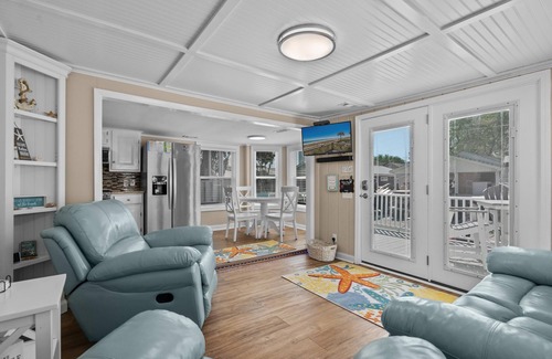 Myrtle Beach House | Cute 2 Bed/2Bath in Beautiful Ocean Lakes on the Amazing Atlantic Ocean!