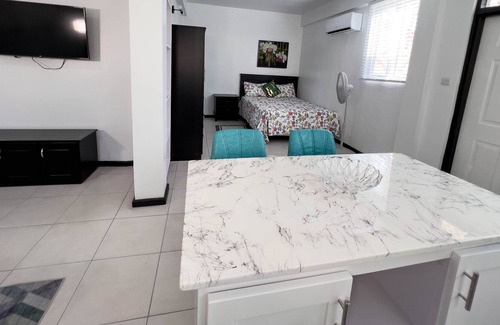 Bonne Terre Apartment | Cute and Bright Studio Apartment in Bonne Terre