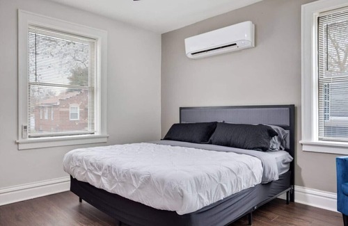 St. Louis Apartment | Cute Apt! Great for Long Stays!