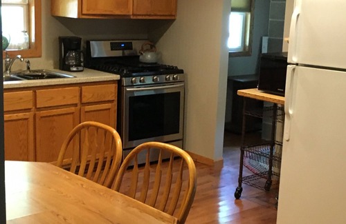 White Lake House | Cute cabin with accommodations for 6 to 8 guests just 75 minutes from Green Bay