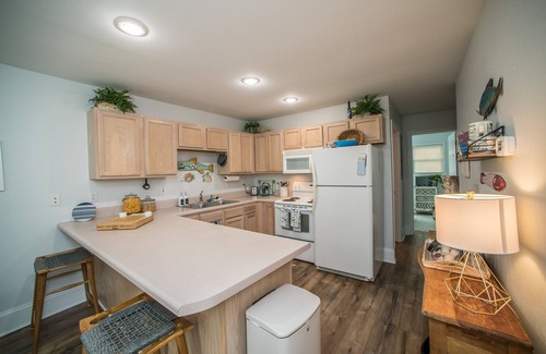 Port St. Joe House | Cute, Comfy, Guest Favorite on Gulf Side of Cape San Blas + 2 Gorgeous Pools!