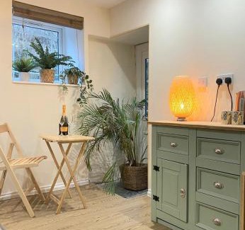 Saltash House | Cute Cornish Cottage