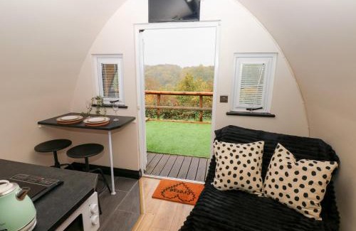 Cwmbach House | Cwtch Bach