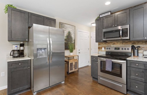 Asheville House | Cypress & Willow Buyout by AvantStay | 2 Home Buyout! Sleeps 16!