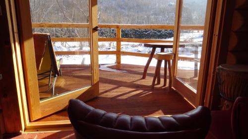 Lutowiska Ski Chalet | CzapaDziada