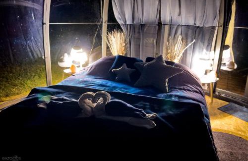 Saint-Evarzec Other | Dôme Atmo'sphère, la tête dans les étoiles avec accès piscine