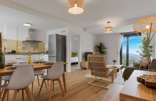 Ojen Apartment | Dúplex Mar y Montaña