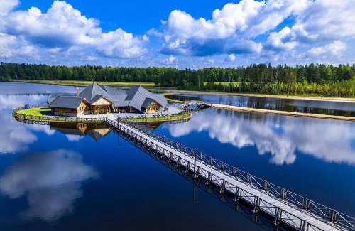 Narol Resort | Dębowy Dwór