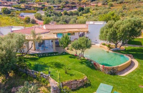 Porto San Paolo Villa | D&v Luxury Home - By Searly