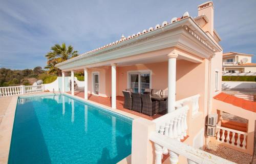 Alfarrobeira Villa | D08 - Bay View Villa in Vale da Lama
