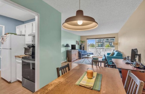 Fairview Apartment | D16 - Beautiful 1 bedroom South Granville