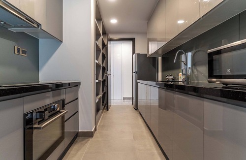 District 1 Apartment | D1mension Riverside - ANGIA Hospitality