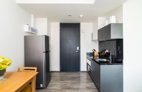 Koh Kaew Apartment | D268 Convenient pool view apartment at The Deck