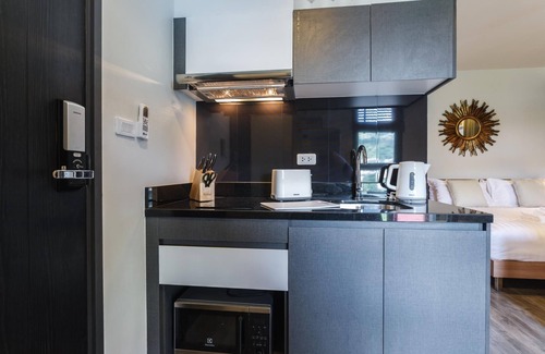 Koh Kaew Apartment | D268 Convenient pool view apartment at The Deck