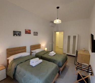 Universita Apartment | Da Ale House