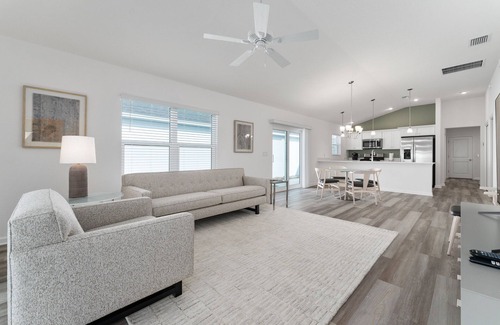 Okahumpka House | Dabney Villa - Near Leesburg - GOLF CART - Dog Friendly
