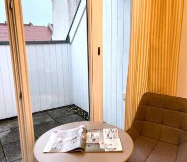 Gohlis-Mitte Apartment | Dachgeschosswohnung mit 2 Schlafzimmern Zentrum Nord mit Aufzug