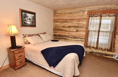 Cascade House | Dad`s Place - Beautiful home with a breathtaking views - 5 acres - Family retreat