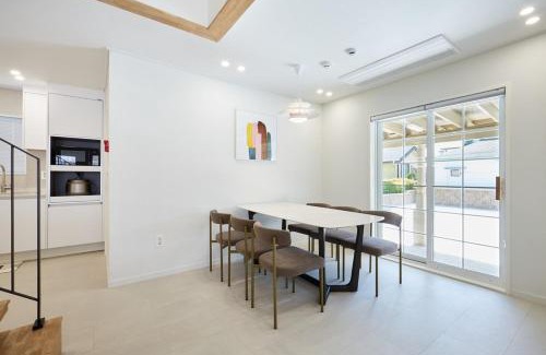 Ansan House | Daebudo Otier Pool Villa