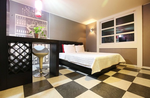 Dong-gu Hotel | Daejeon Yongjeon KB