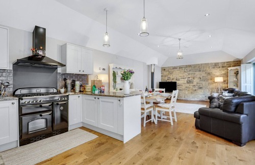 Belford House | Dairy Cottage @Budle Barns - North East Escapes