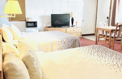 Huron Hotel | Dakota Inn