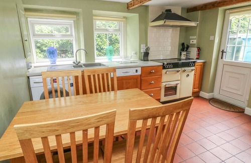 Buckden Cottage | DALE VIEW, family friendly, character holiday cottage in Buckden