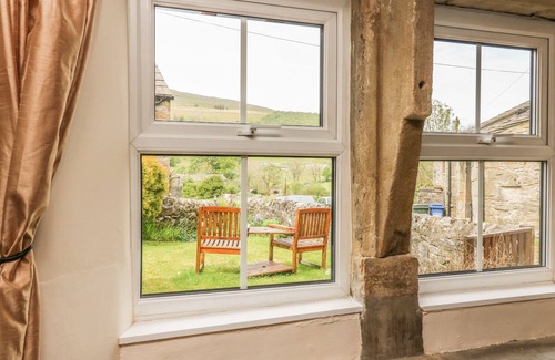 Buckden Cottage | DALE VIEW, family friendly, character holiday cottage in Buckden