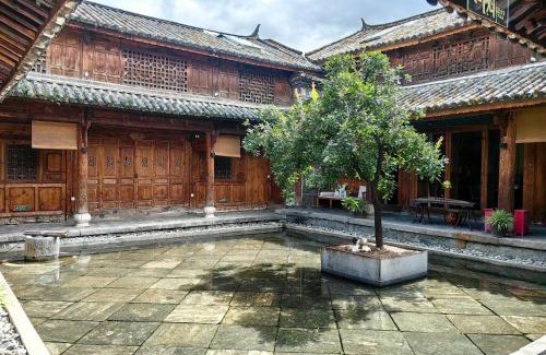 Xizhou Hotel | Dali Xizhou Jiakedi 大理喜洲甲科第古宅文化民宿