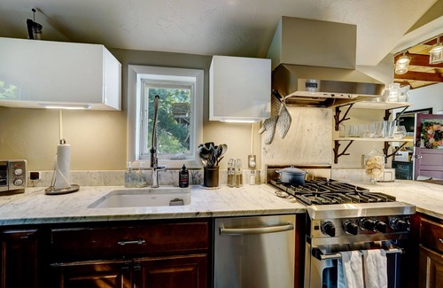 Deer Valley House | Daly Ave - Historic Ski Cottage, Top of Main Street