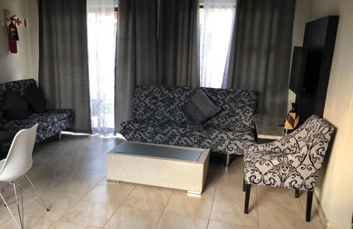 Greater Giyani Cabin | Dam Vista Retreat